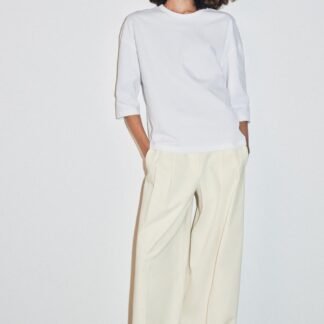 "Camiseta básica blanca"